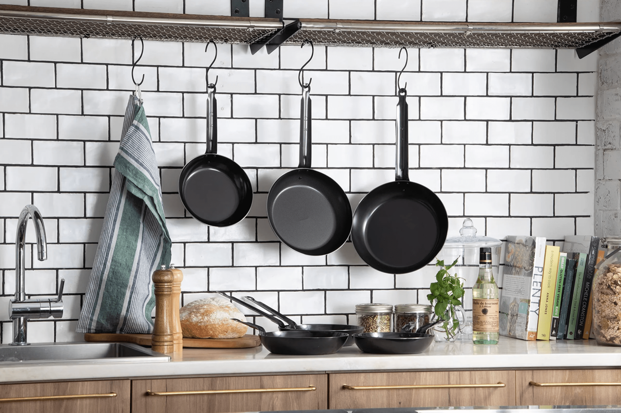 Endo Shoji Tkg Iron Frying Pan 24cm - Durable High - Heat Retention IH Compatible