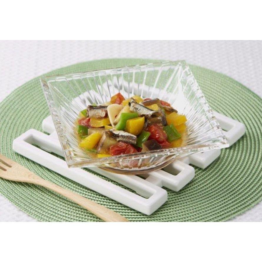 Yamaki Dried Anchovy Snack 30g, additive-free, perfect for healthy snacking or cooking.