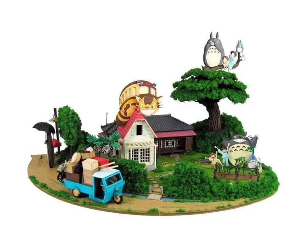 Ghibli DIY Paper Craft: My Neighbor Totoro (House)