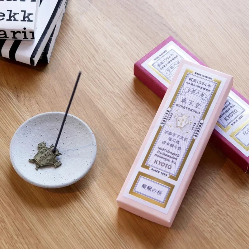 Close-up of Kungyokudo Japanese Incense Daigo no Sakura, 60 Sticks, featuring natural ingredients for serene ambiance