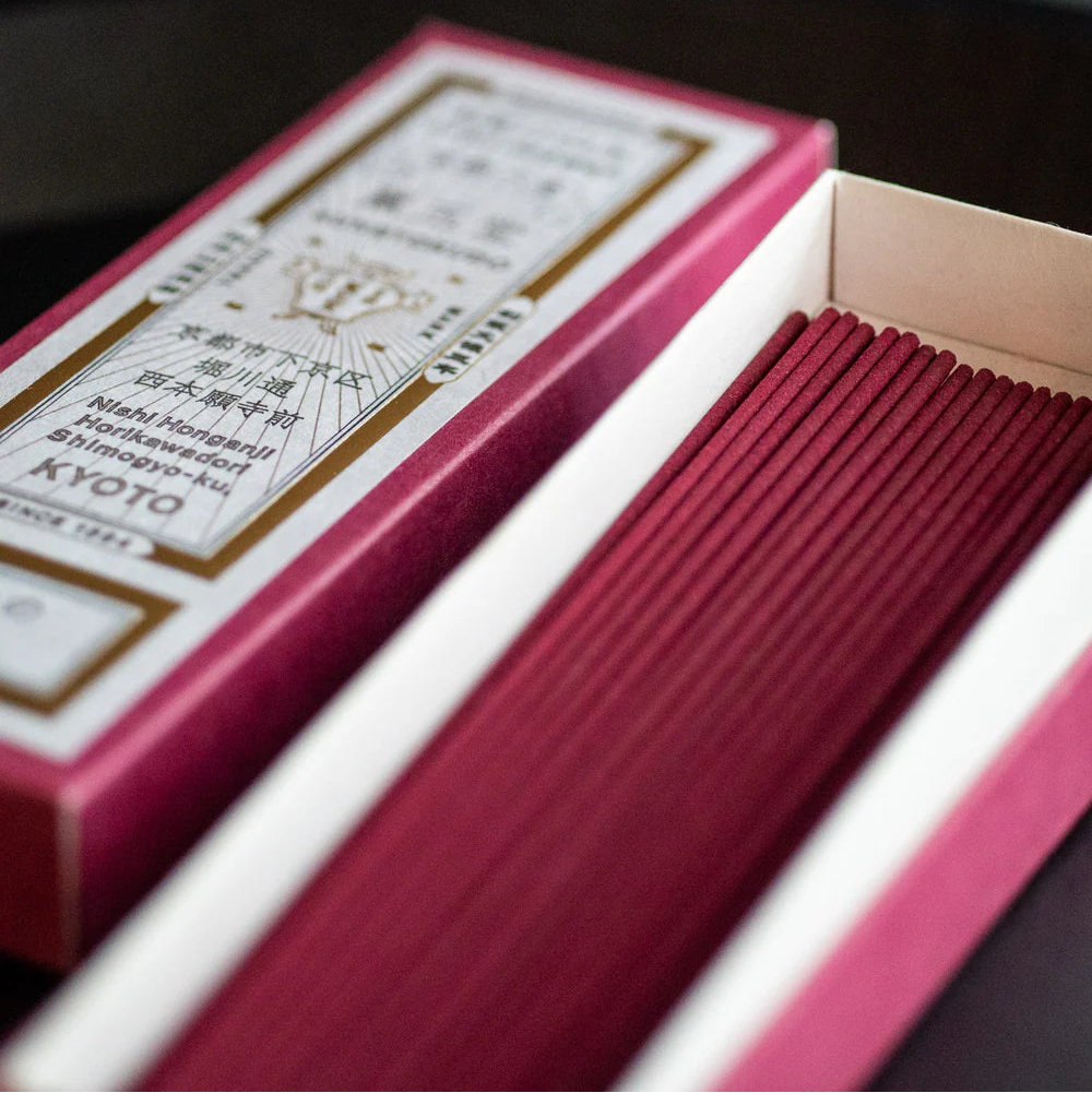 Close-up of Kungyokudo Japanese Incense Kitayama Rose, 60 Sticks, featuring natural ingredients for serenity