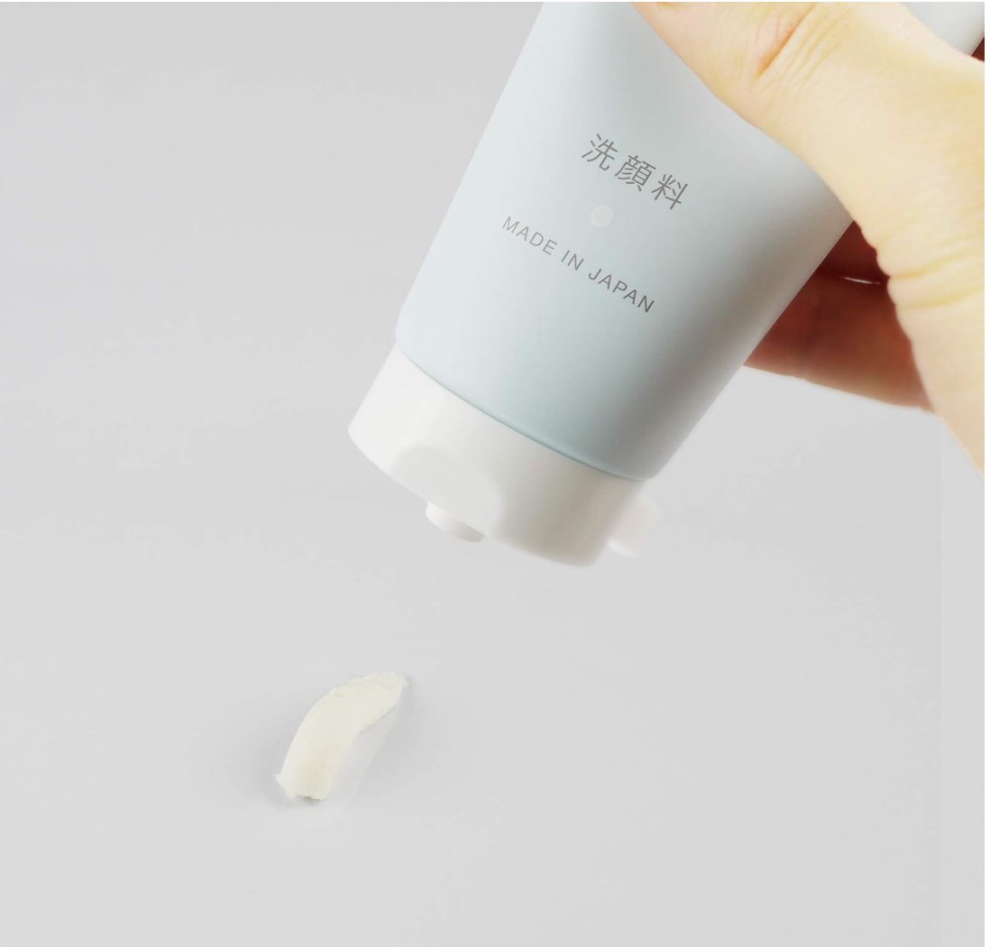 Hirosophy Sakura Koji Face Wash 120g - Facial Cleanser Containing Ascorbic Acid