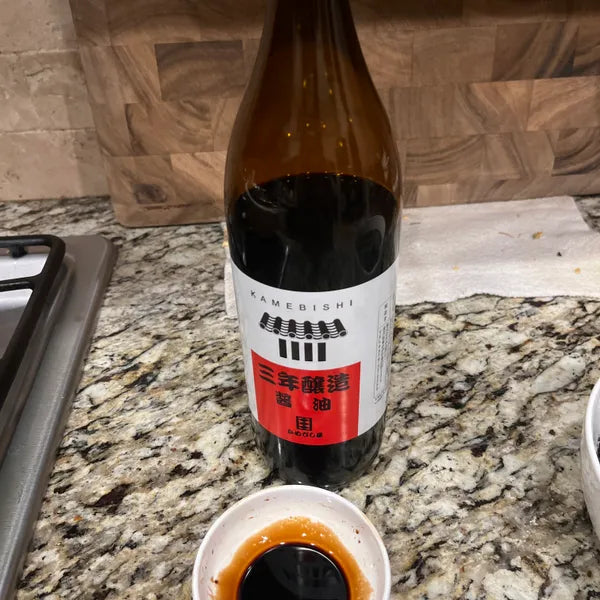 Kamebishi Soy Sauce 3-Year Aged Saishikomi Shoyu in 900ml, mild saltiness, perfect for sashimi and dips
