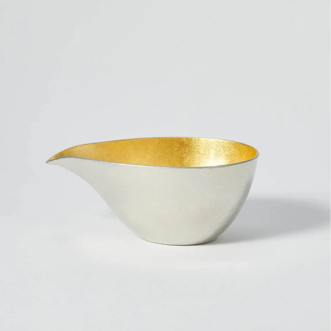 365ml Nousaku Tinware Katakuchi Lipped Sake Server - Gold with antibacterial tin, offering versatile elegance for hosts