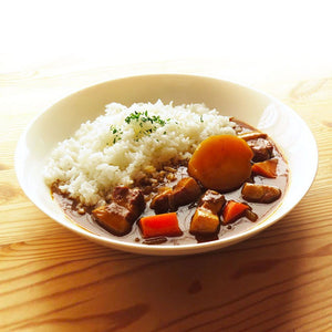 S&B Premium Golden Japanese Curry Roux Blocks 160g, featuring convenient block format for easy preparation