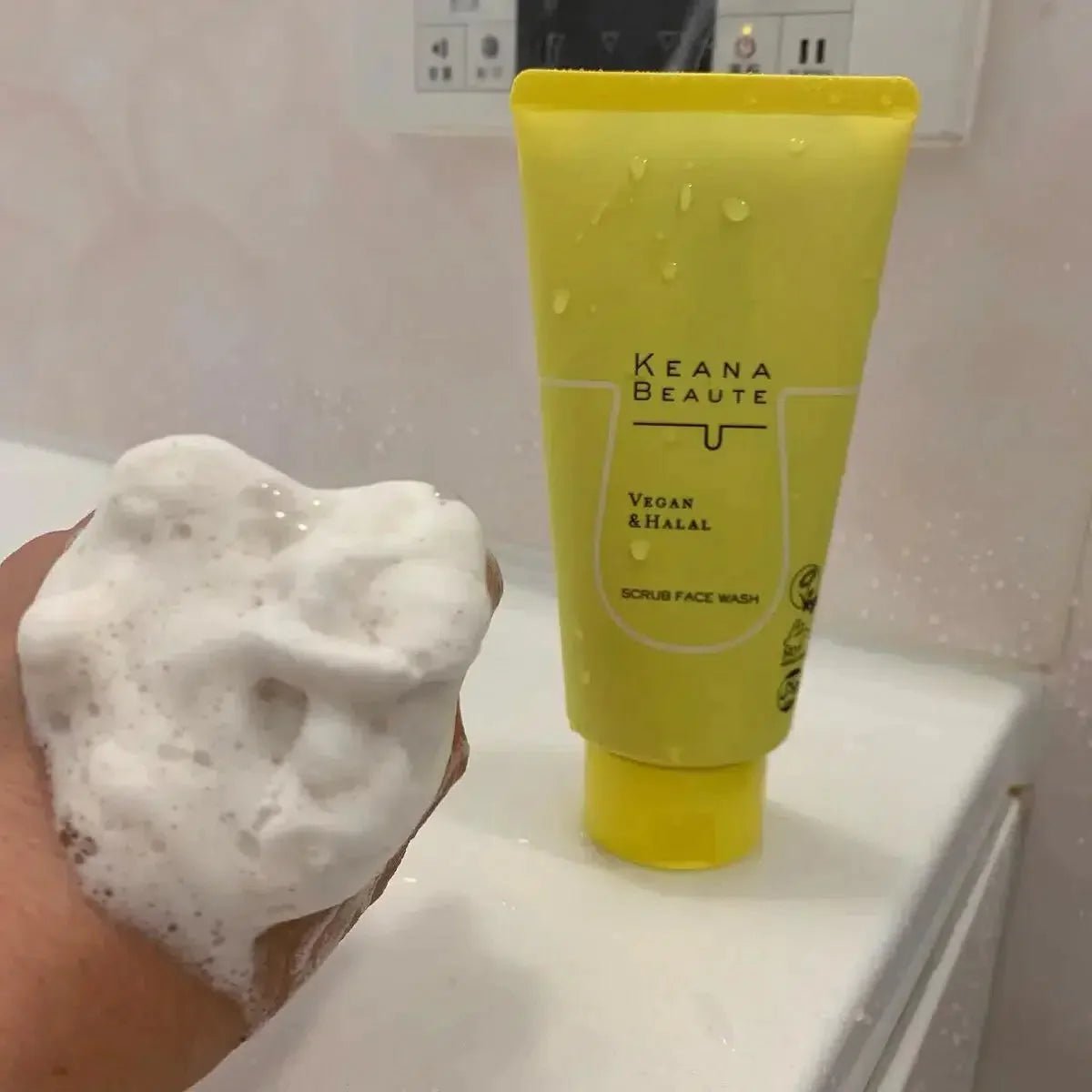 Keana Beaute Pore Cleansing Scrub Cruelty - Free & Halal Face Wash 120g