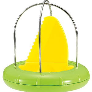 Shimomura Kiwi Fruit Cutter in use, perfect for home and professional kitchens