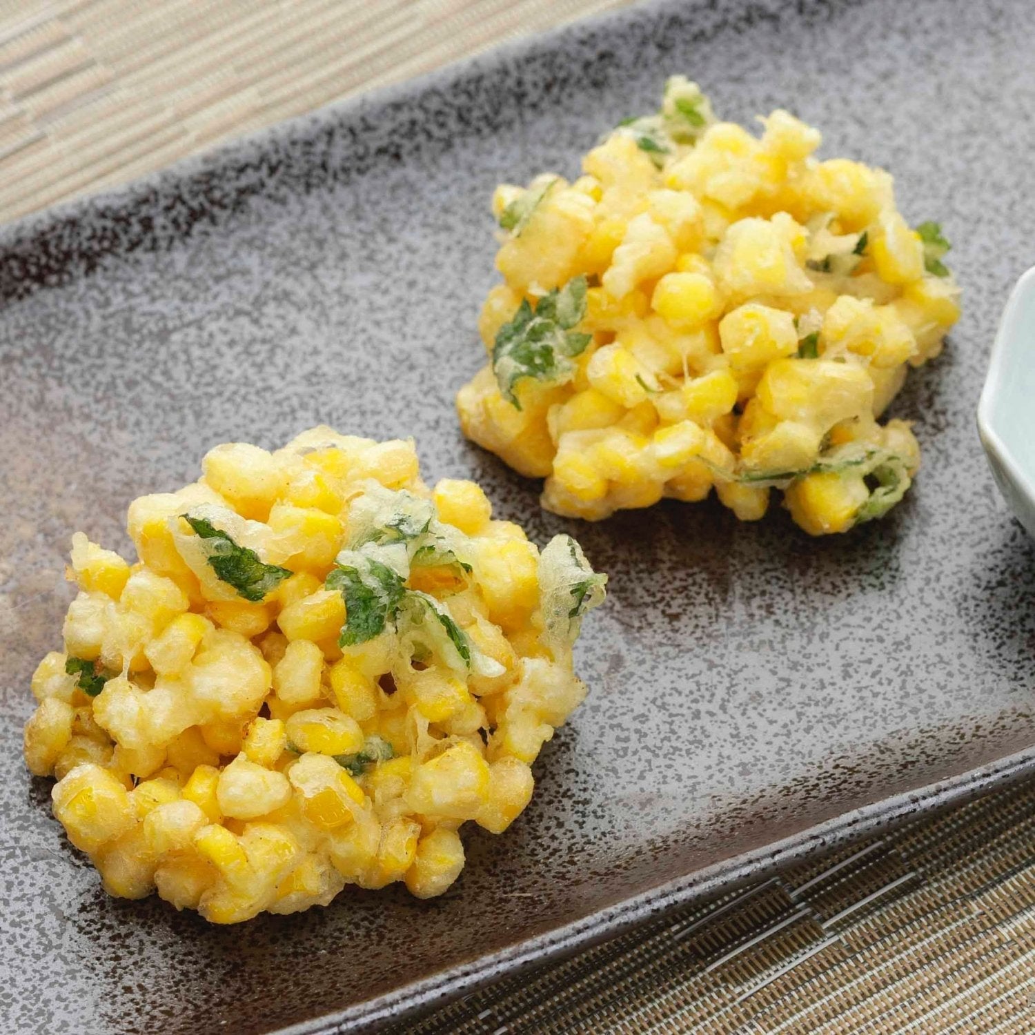 Shimomura Rapid Corn Cutter Kernel Stripping Tool in compact size, sharp blade, perfect for neat corn stripping