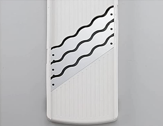 Standard size Arnest Triple Speed Mandoline Slicer with wave blade system, offering adjustable slicing for home cooks