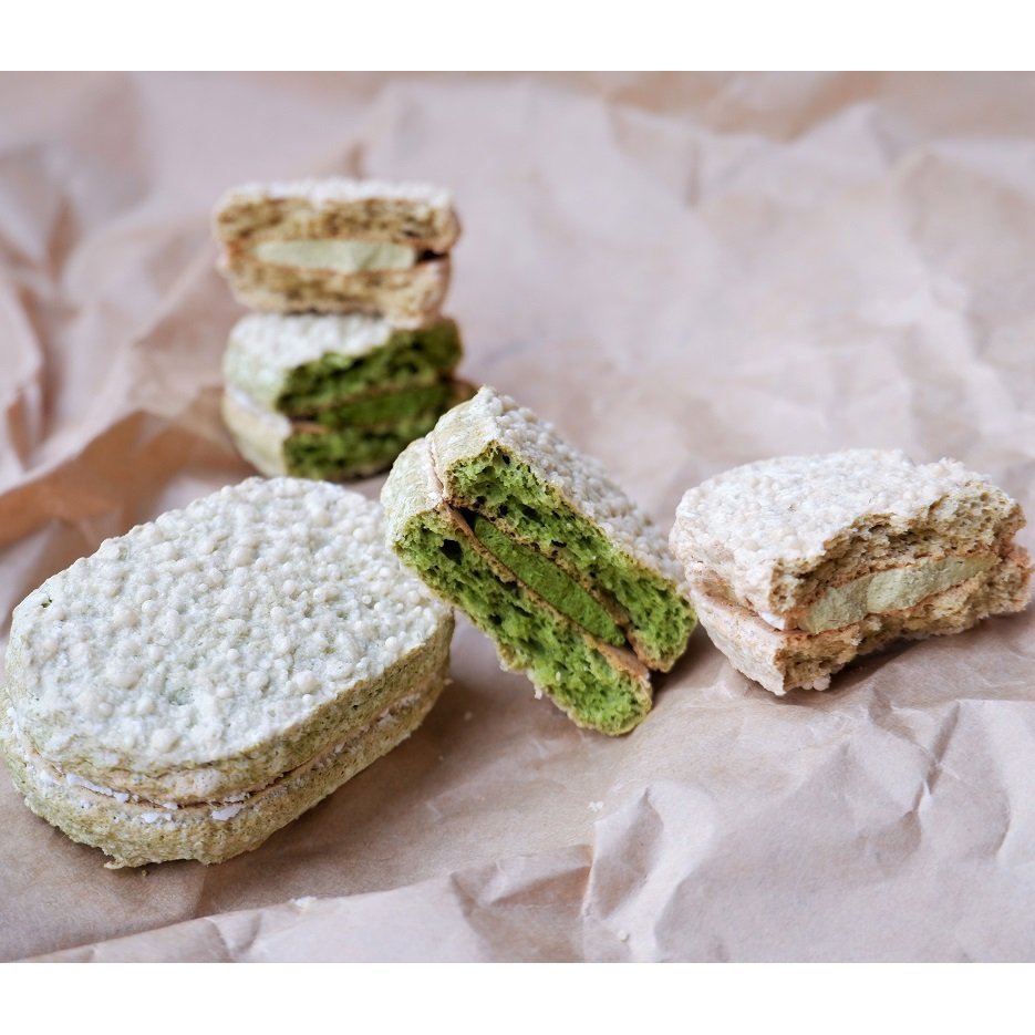 Kiyosen Dacquoise Uji Matcha & Hojicha Gluten - Free Cake Assort 10 ct.