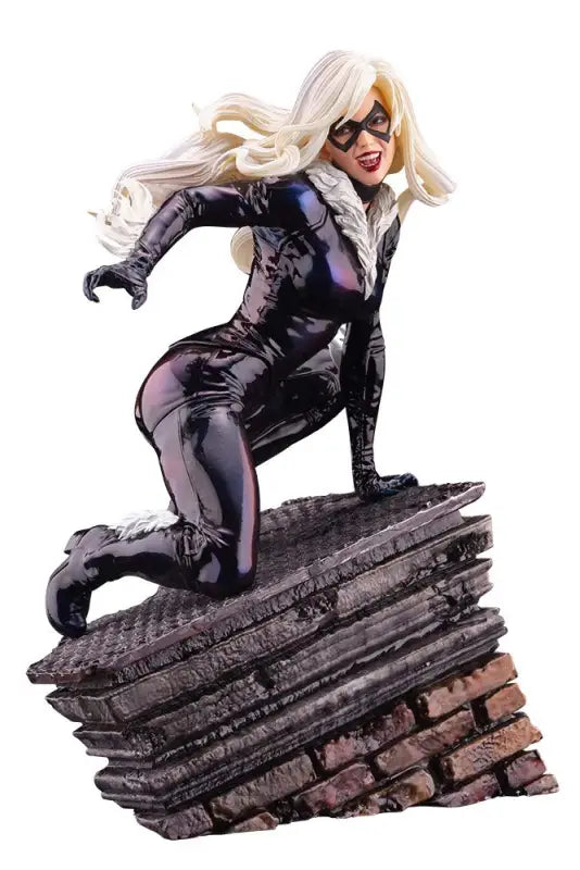 KOTOBUKIYA Artfx Premier Black Cat 1/10 Figure