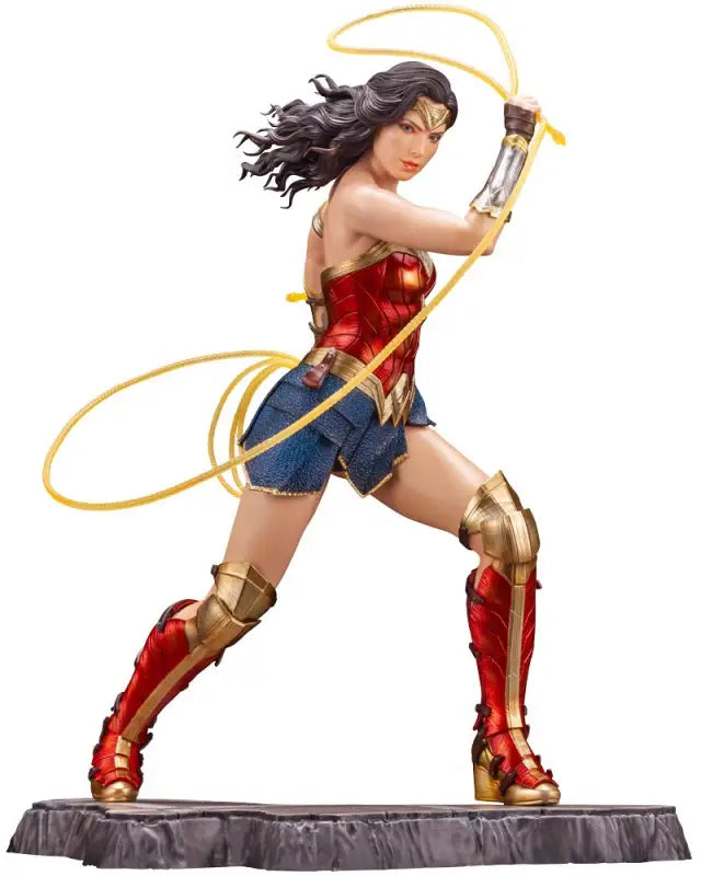 Kotobukiya Artfx Wonder Woman - Ww84 - 1/6 Japanese Pvc Scale Figure Character Toys