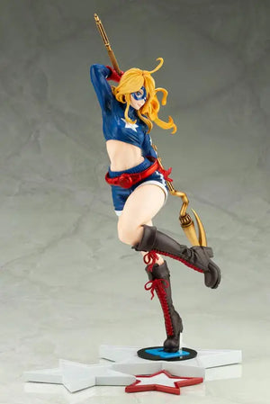 KOTOBUKIYA Dc Comics Bishoujo Stargirl 1/7 Figure