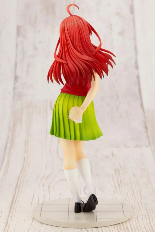 KOTOBUKIYA Itsuki Nakano 1/8 Figure The Quintessential Quintuplets