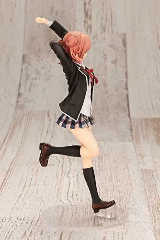 Kotobukiya Yui Yuigahama 1/8 Scale Figure