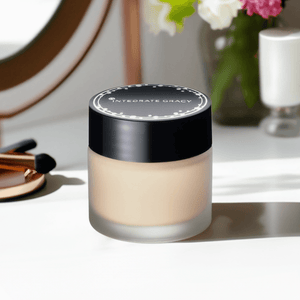 25g Shiseido Integrate Gracey Moist Cream Foundation with hyaluronic acid, offering moisture support for even tone