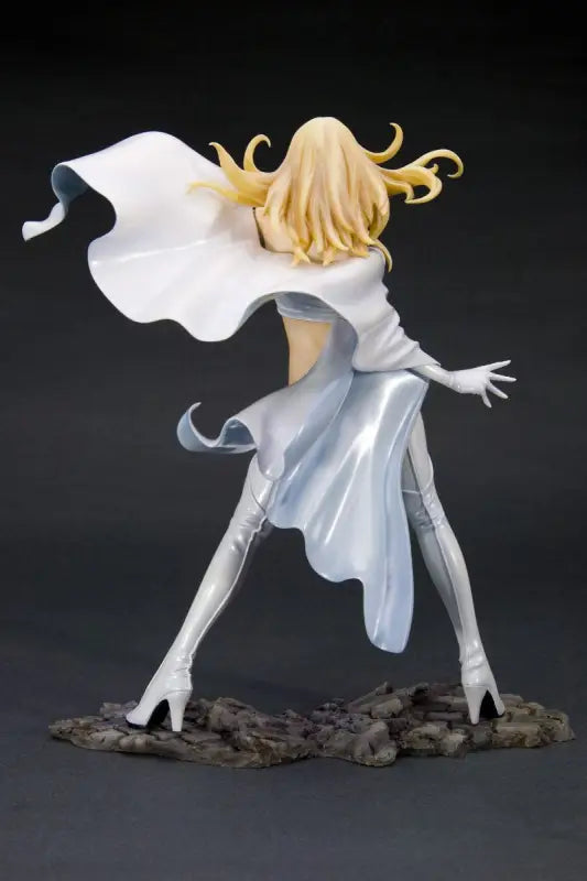 Marvel Bishoujo X - men Emma Frost 1/8 Pvc Figure Kotobukiya - Scale