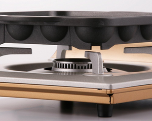 Iwatani Fluorine-Coated Takoyaki Plate CB-P-TAF - YOYO JAPAN