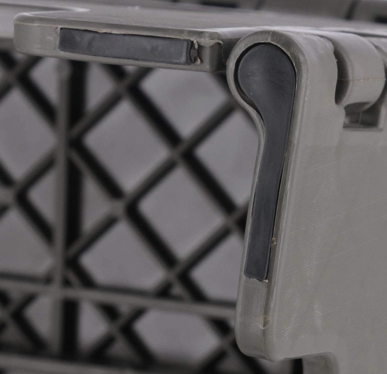 Fuji Boeki 86077 Folding Chair (39 x 33 x 39 cm), Khaki - YOYO JAPAN