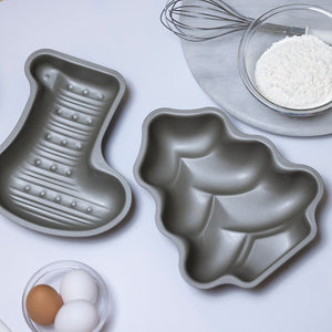 Shimotori Black Figure Steel Fir Tree - Shaped Cake Pan