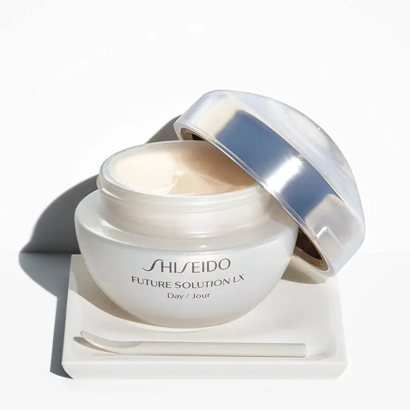 Shiseido Future Solution Lx Total Protective Cream SPF20/PA + + + + 51g - Japanese Sunscreen Skincare
