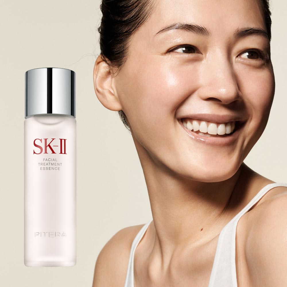 Close-up of SK-II Japan Facial Treatment Essence, 230ml, featuring PITERA™ for hydration