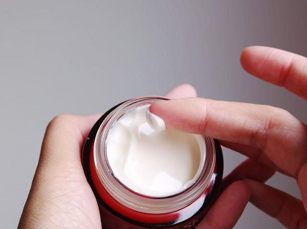 50G Sk-Ii Eska2 Stem Power Rich Cream, deep hydration, designed for daily skincare