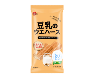 Close-up of Soybean Milk Flavored Wafer 112g featuring crispy layers for a gentle taste experience