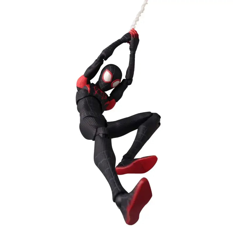 Spider - Man: Spider - Verse Sv Action Miles Morales/Spider - Man (Reproduction) Non - Scale Abs Pvc Pre - Painted