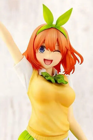 The Quintessential Quintuplets Yotsuba Nakano 1/8 Scale Figure