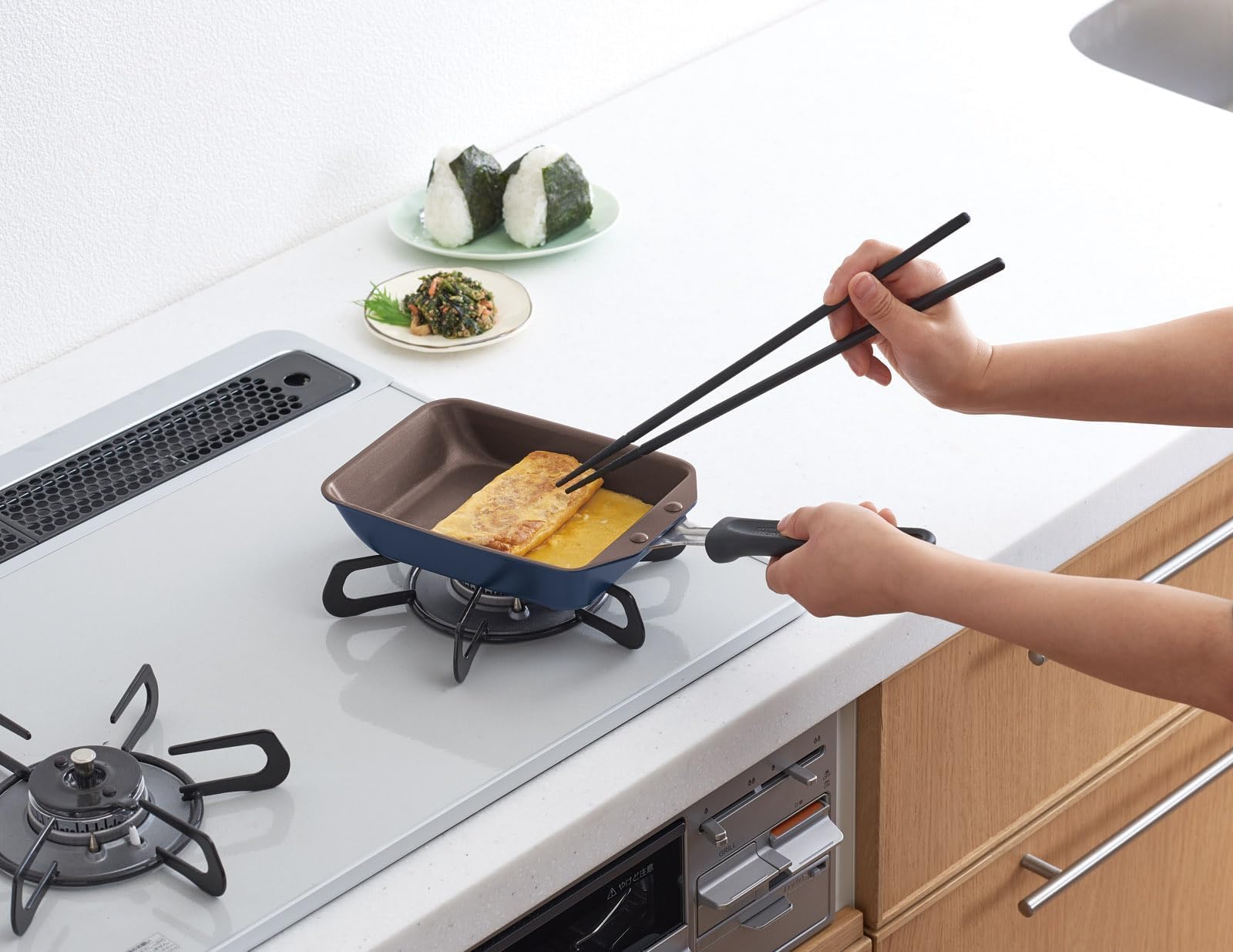 Thermos Durable Series 13cm Navy Egg Frying Pan for Gas Fire KFI - 013E