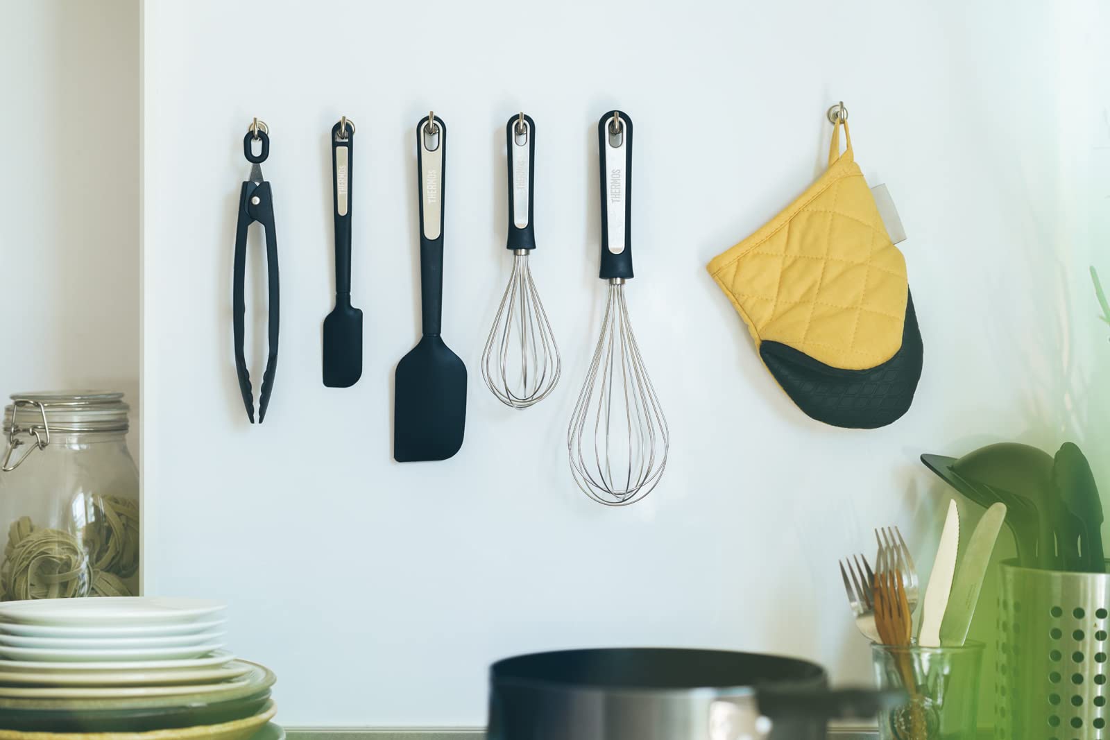 Thermos Mini Size Black Kitchen Whisk Tool Model Kt - W002 Bk