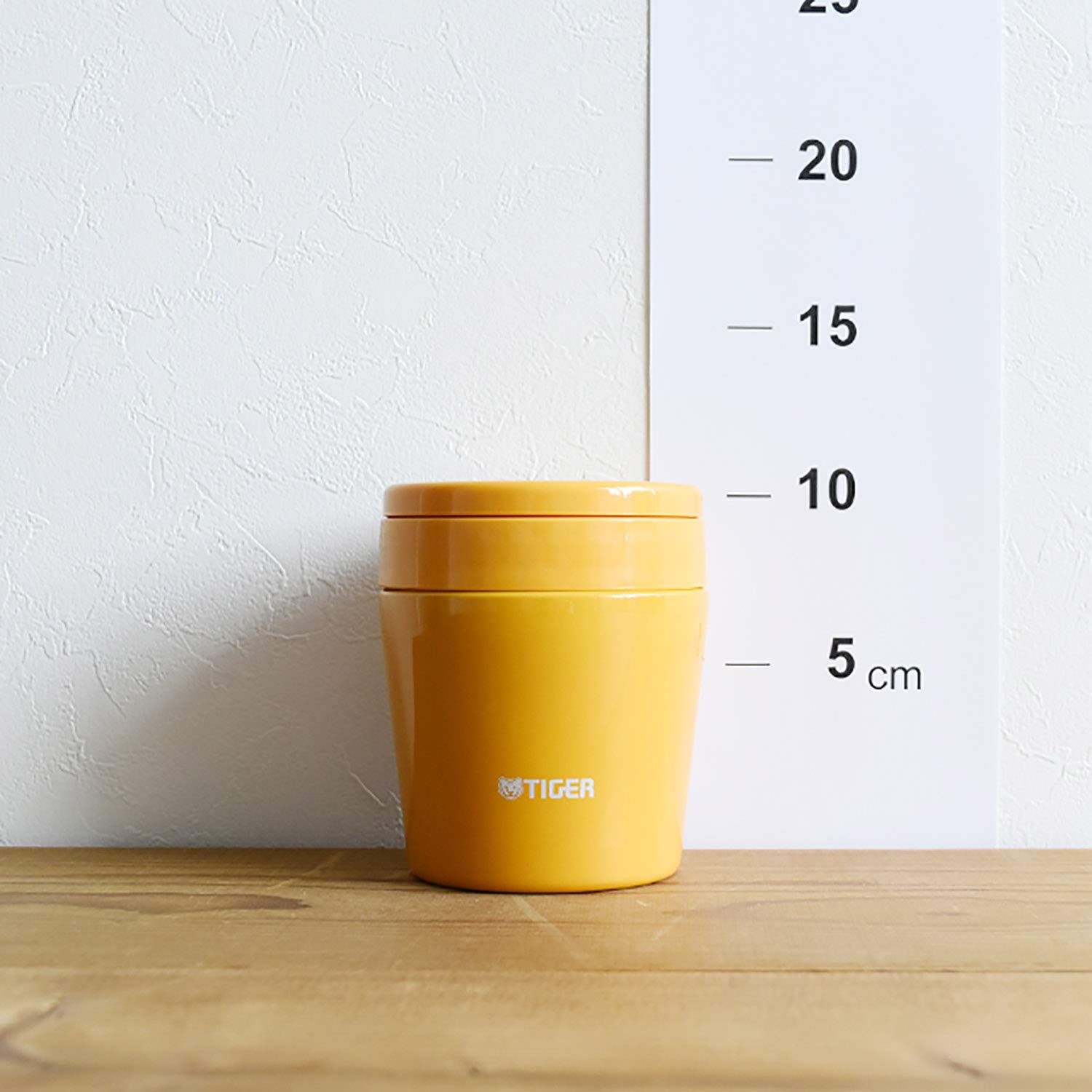 Tiger Thermos Vacuum Insulated Soup Jar 250Ml Japan Thermal Lunch Box Wide Mouth Round Bottom Saffron Yellow Mcl - B025 - Ys