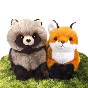 Close-up of SUNLEMON Plush Doll Knee Tanuki M, knee-sized, featuring folklore-inspired facial expression for cultural charm
