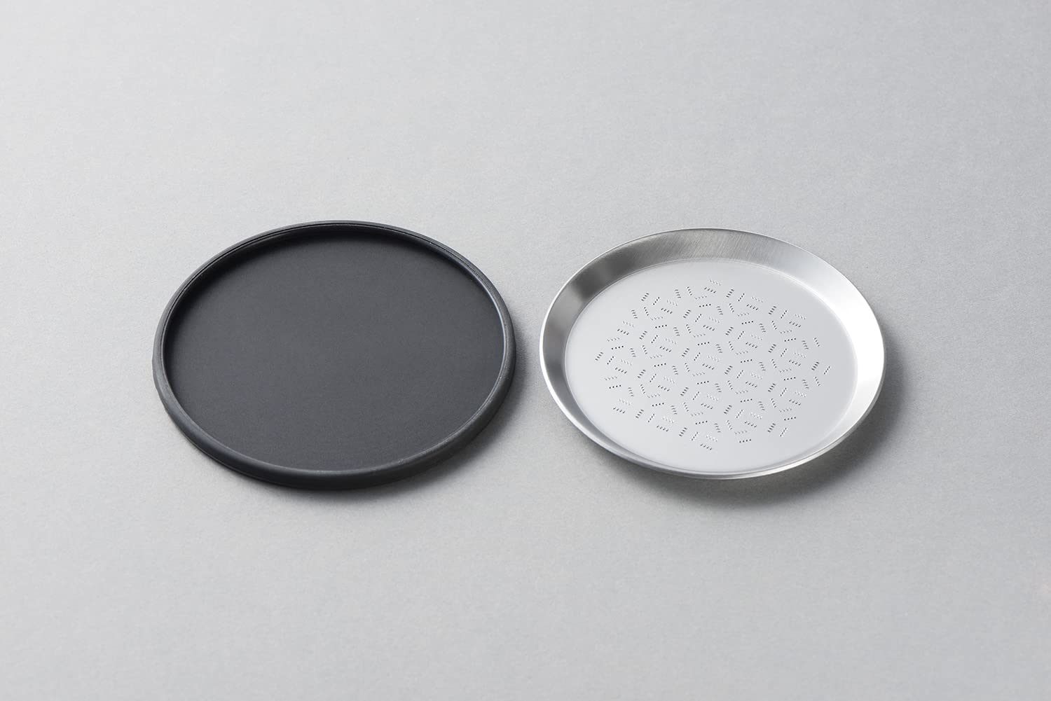 Tsuboe Premium Wasabi Grater Round Plate - Maruzara - Made In Japan Tsubamesanjo