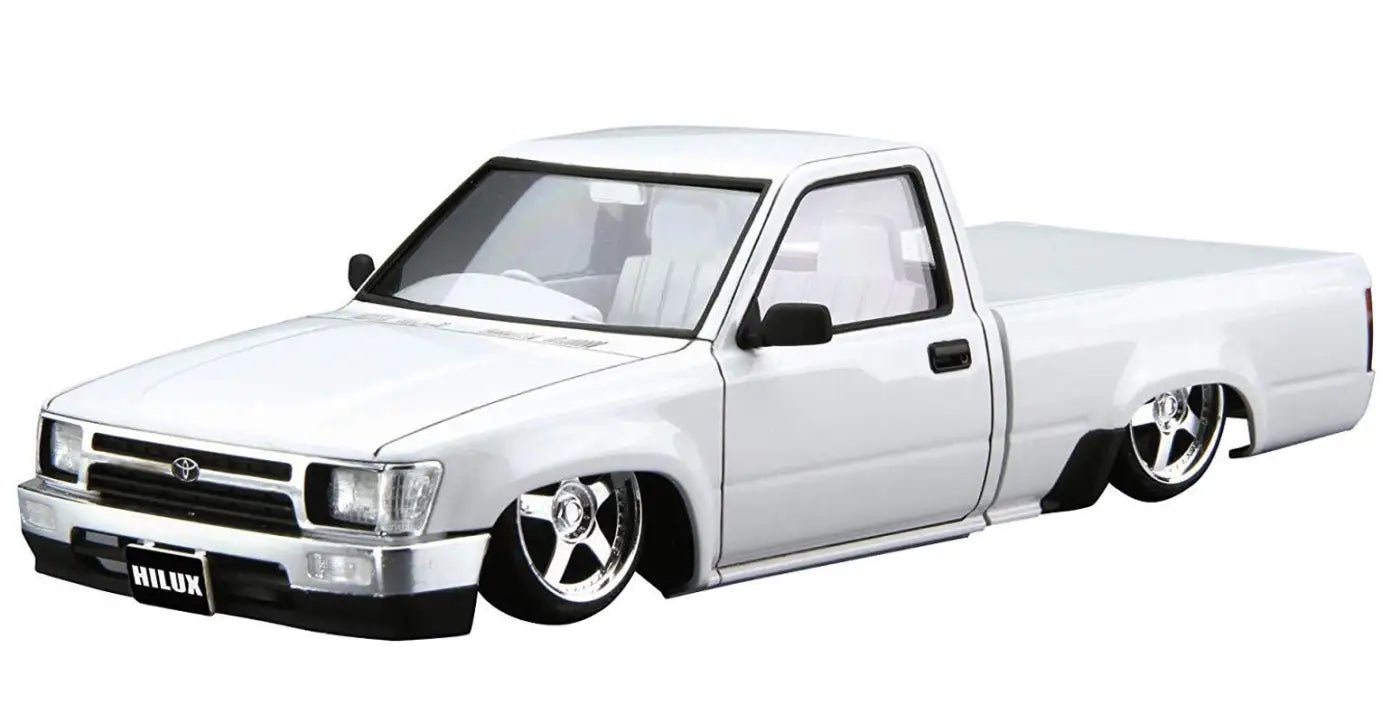 AOSHIMA The Tuned Car 1/24 Rn80 Hilux Custom '95 Toyota Plastic Model